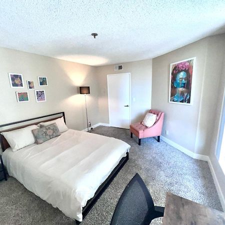 Hollywood Two Bedroom & Free Two Parking Spots Apartment Los Angeles Exterior photo